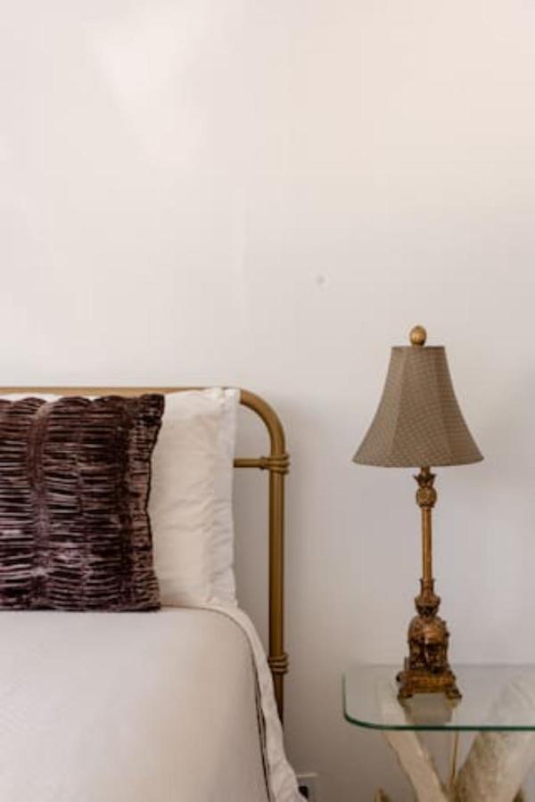 Oasis 3 Near Dfw Airport With Mediterranean Setting Irving Esterno foto