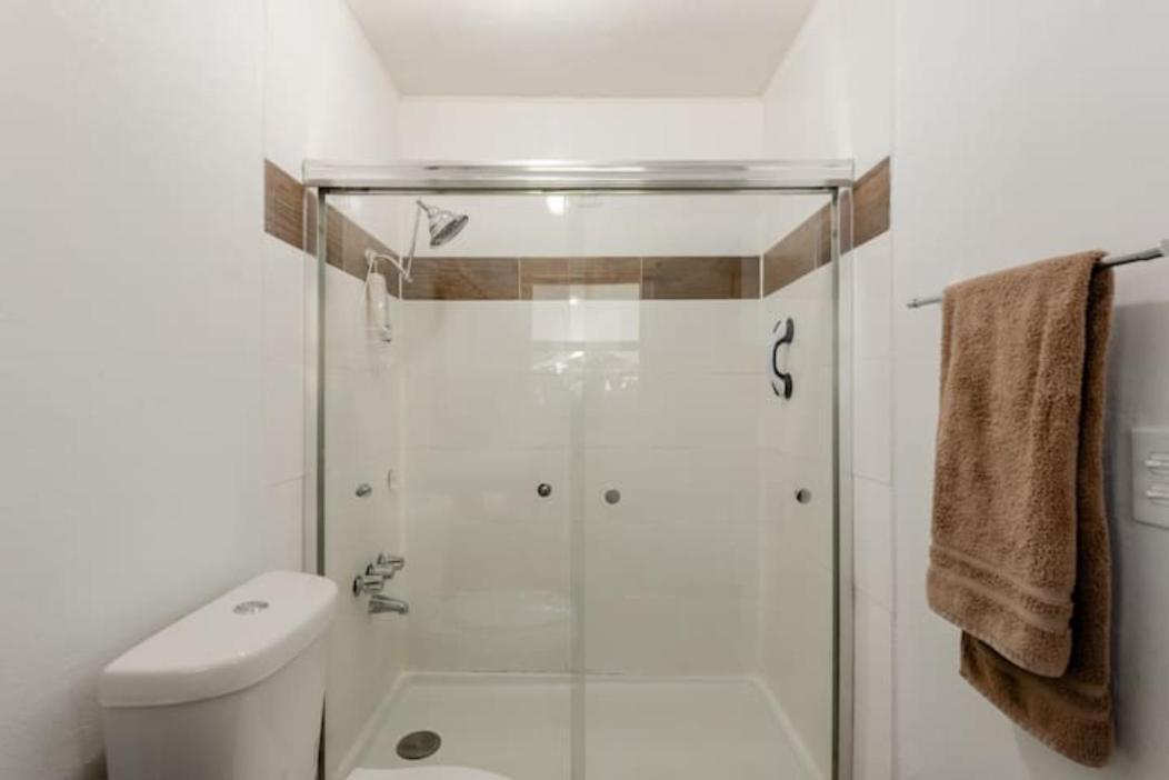 Oasis 3 Near Dfw Airport With Mediterranean Setting Irving Esterno foto